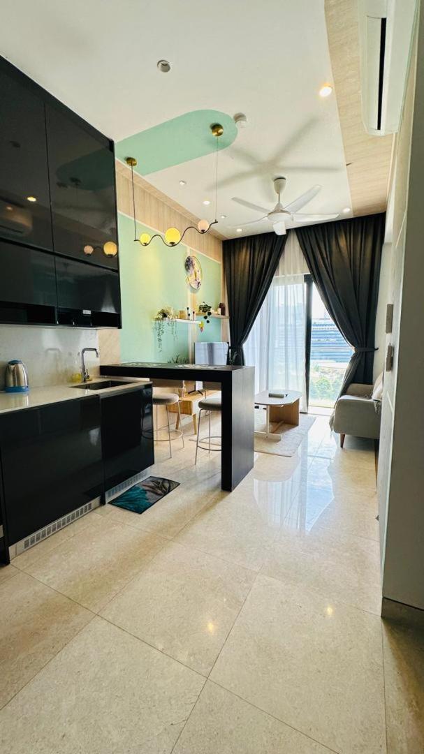 Lucentia Residents At Bbcc Lalaport Bukit Bintang Apartment Kuala Lumpur Exterior photo