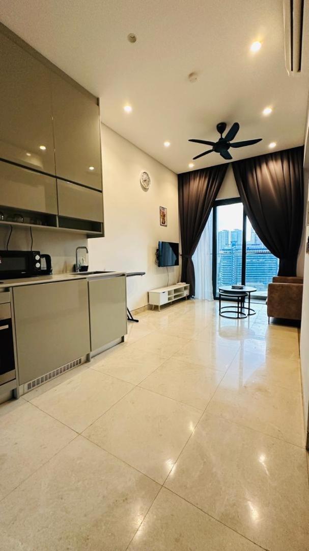 Lucentia Residents At Bbcc Lalaport Bukit Bintang Apartment Kuala Lumpur Exterior photo